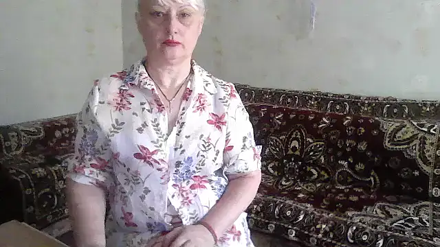 Snapshot of NikolinaBounty chatting on 09.12.25 NikolinaBounty online show from 09.12.25