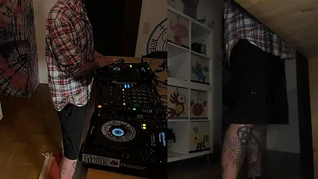 Snapshot of FckM3Hard chatting on 10.29.25 FckM3Hard online show from 10.29.25