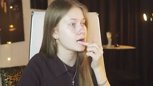 EveMundie online show from 04.06.26