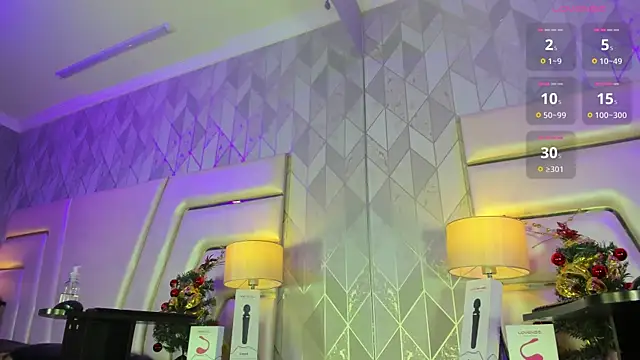 AnahisBennett online show from 12.20.25