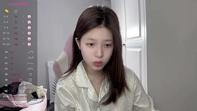 YaYa-521 online show from 03.05.25