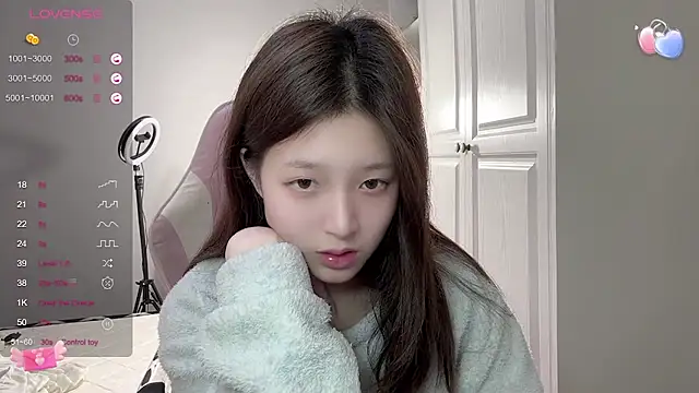 YaYa-521 online show from 03.18.25
