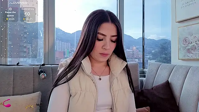 Snapshot of Ivanna_West chatting on 10.27.25 Ivanna West online show from 10.27.25