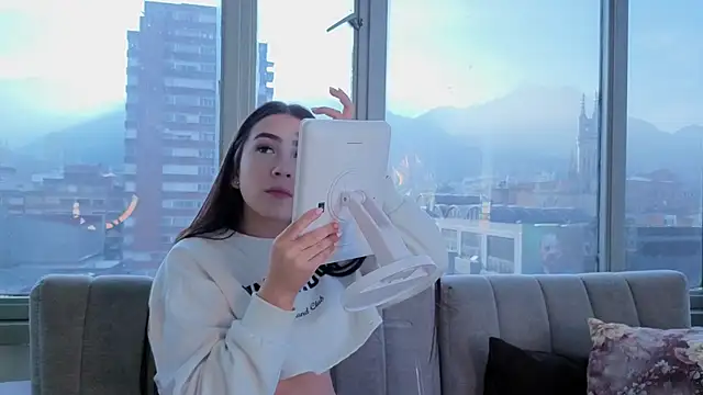 Ivanna West online show from 12.01.25