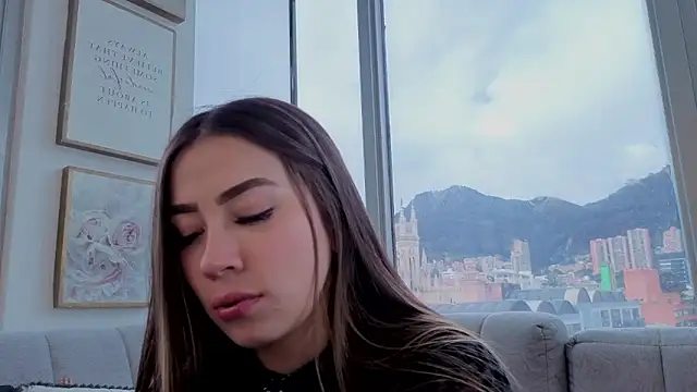 Snapshot of Ivanna_West chatting on 04.19.26 Ivanna West online show from 04.19.26