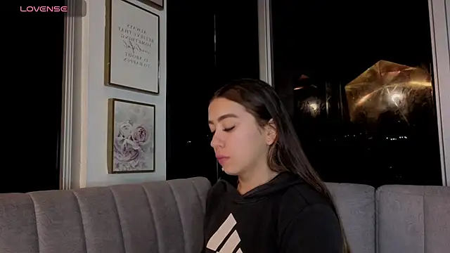Snapshot of Ivanna_West chatting on 04.22.26 Ivanna West online show from 04.22.26