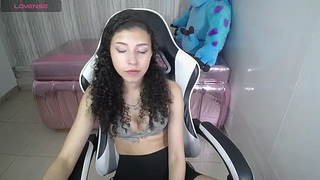 danatella a online show from 11.14.25