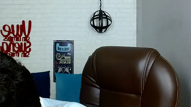 Snapshot of Martin_Linares chatting on 02.19.25 Martin Linares online show from 02.19.25