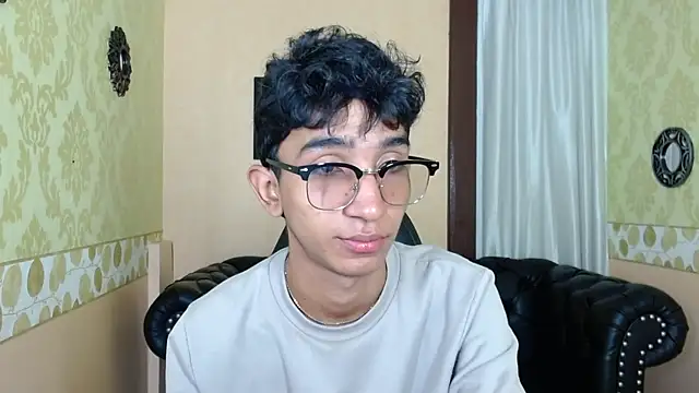 Snapshot of Martin_Linares chatting on 03.17.25 Martin Linares online show from 03.17.25