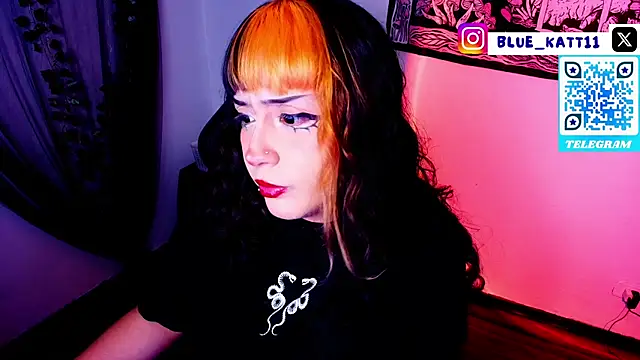 Snapshot of blue_katt chatting on 06.19.26 blue katt online show from 06.19.26