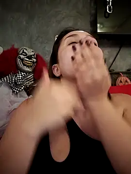 EmmaSulivan online show from 10.21.25