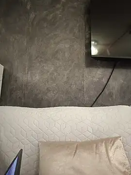 EmmaSulivan online show from 11.21.25