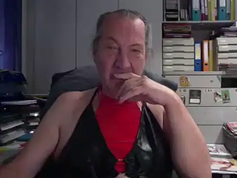 HMStraps01 online show from 10.10.25