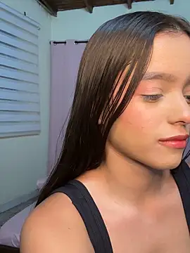 Snapshot of sammy_gomez07 chatting on 10.10.25 sammy gomez07 online show from 10.10.25