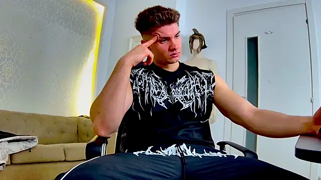 MaxKaiden online show from 04.16.26