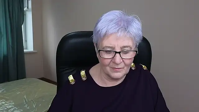 Sandra Snowflake online show from 03.18.25