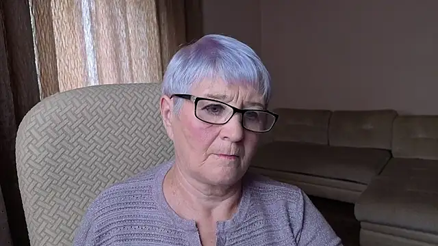 Sandra Snowflake online show from 09.17.25