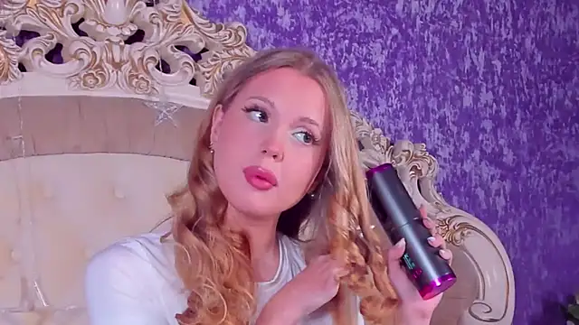 Snapshot of BECKI_VRES chatting on 03.06.25 BECKI VRES online show from 03.06.25