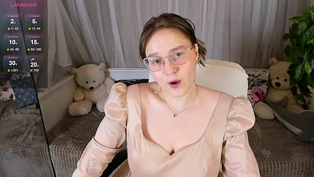 Snapshot of Rada_Woods chatting on 02.19.25 Rada Woods online show from 02.19.25