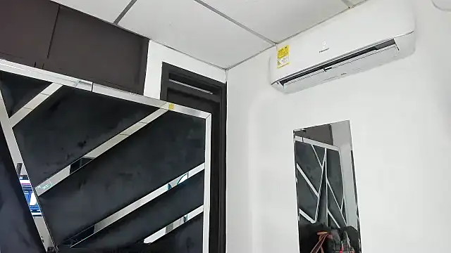 Rubyxht online show from 11.13.25