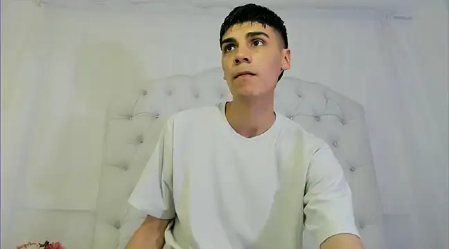 Snapshot of frank_jhonsson chatting on 03.11.25 frank jhonsson online show from 03.11.25