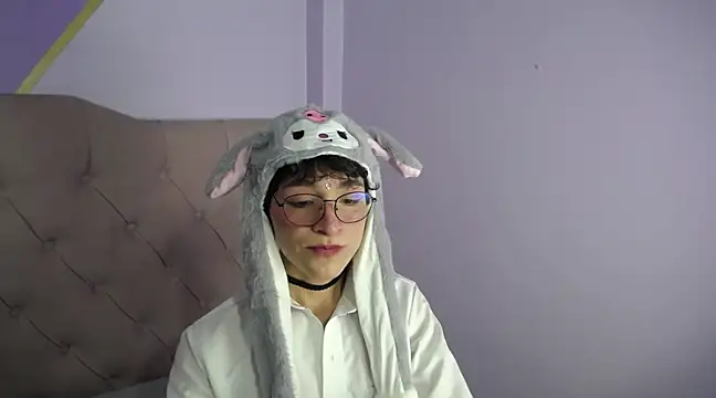 Damiian21  online show from 02.26.25