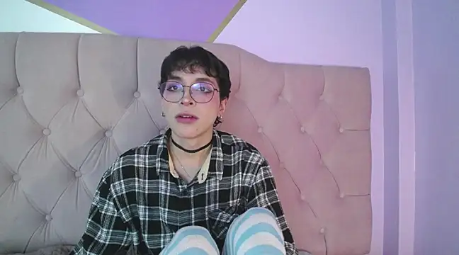 Damiian21  online show from 03.20.25