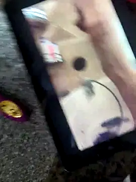 QueenM3 online show from 02.16.25