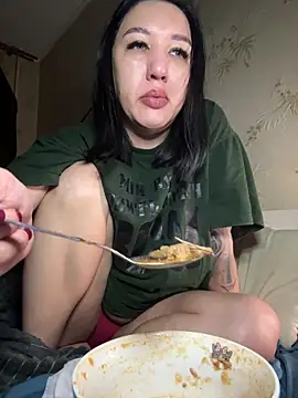 Snapshot of Naughtbaby_2025 chatting on 03.13.25 Naughtbaby 2025 online show from 03.13.25