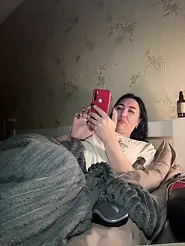 Snapshot of Naughtbaby_2025 chatting on 09.12.25 Naughtbaby 2025 online show from 09.12.25