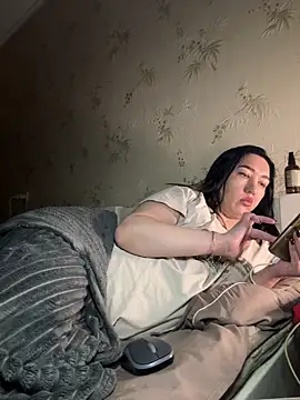 Snapshot of Naughtbaby_2025 chatting on 09.15.25 Naughtbaby 2025 online show from 09.15.25