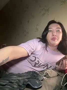 Snapshot of Naughtbaby_2025 chatting on 09.29.25 Naughtbaby 2025 online show from 09.29.25