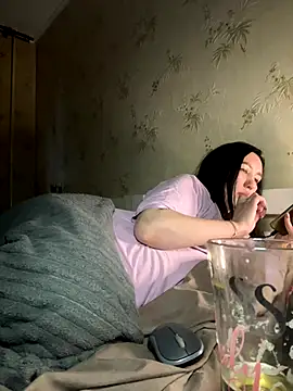 Snapshot of Naughtbaby_2025 chatting on 10.23.25 Naughtbaby 2025 online show from 10.23.25