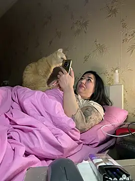 Naughtbaby 2025 online show from 04.07.26