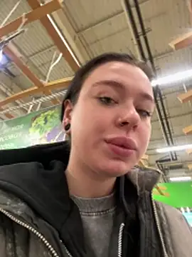 AlishaPrettyBlade online show from 03.11.26