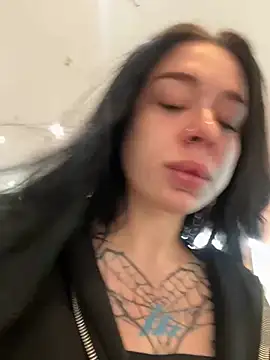 AlishaPrettyBlade online show from 04.11.26