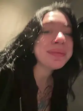 AlishaPrettyBlade online show from 04.17.26