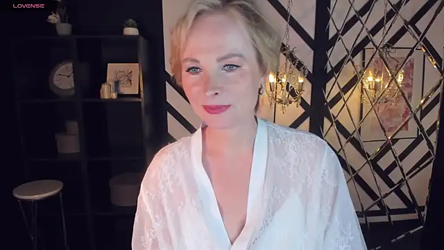 Sandra Kind online show from 02.21.25