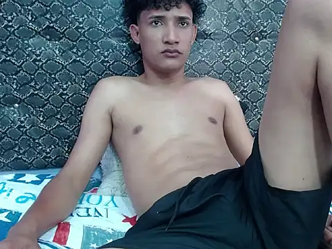 Boy coll online show from 10.02.25