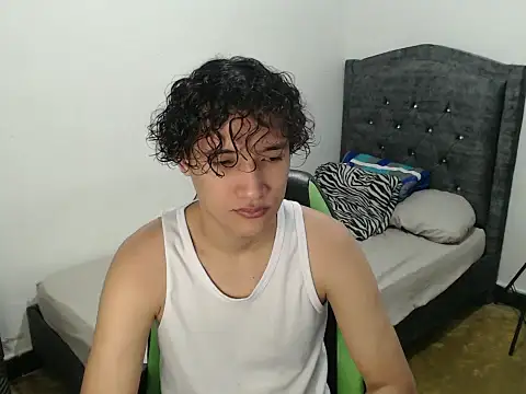 Boy coll online show from 05.06.26