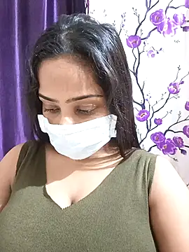 Snapshot of COZY_ROZI chatting on 09.22.25 COZY ROZI online show from 09.22.25