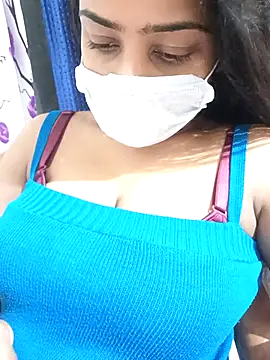 Snapshot of COZY_ROZI chatting on 10.03.25 COZY ROZI online show from 10.03.25