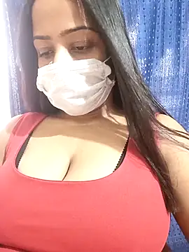 Snapshot of COZY_ROZI chatting on 10.05.25 COZY ROZI online show from 10.05.25