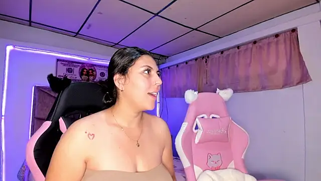 Cristal Smith20 online show from 03.10.26