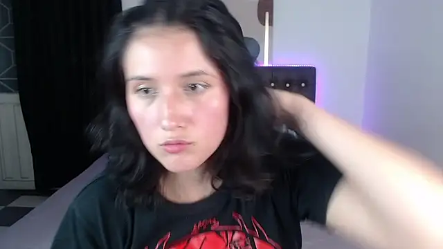 amy royale online show from 02.18.25