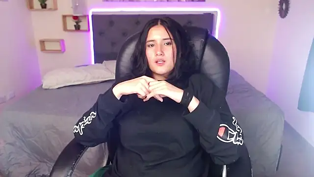 amy royale online show from 02.23.25