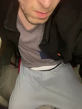 Snapshot of BaltacZ chatting on 02.21.25 BaltacZ online show from 02.21.25