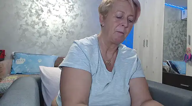 RosesandLillies online show from 01.07.25