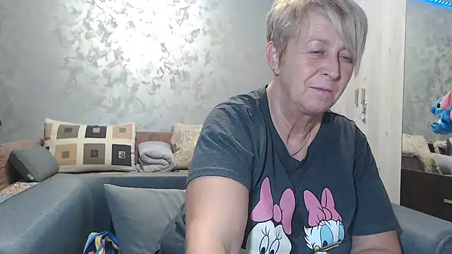 RosesandLillies online show from 02.17.26