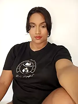 Snapshot of victoria_roussee chatting on 03.15.25 victoria roussee online show from 03.15.25